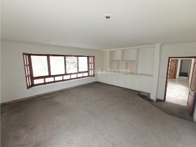 Casa de 4 alcobas en venta en Prados Del Norte, Cali, 406 m² · foto 4 de 20