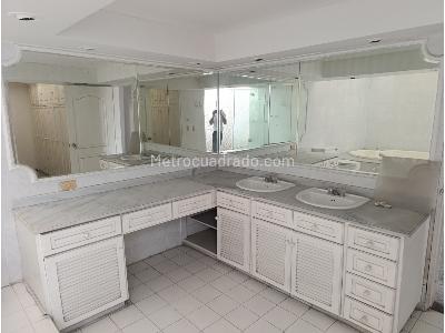 Casa de 4 alcobas en venta en Prados Del Norte, Cali, 406 m² · foto 9 de 20