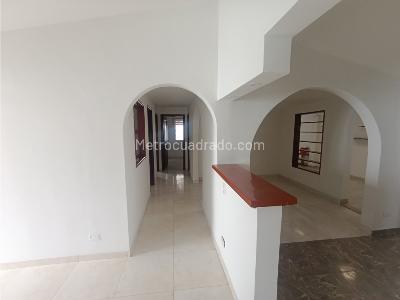 Casa de 4 alcobas en venta en Vipasa, Cali, 264 m² · foto 13 de 20