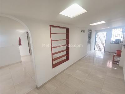 Casa de 4 alcobas en venta en Vipasa, Cali, 264 m² · foto 18 de 20