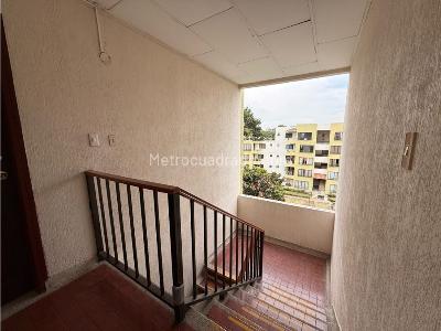 Apartamento de 3 alcobas en venta en El Ingenio, Cali, 80 m² · foto 8 de 13