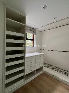 Apartamento de 3 alcobas en venta en La Carolina, Bogotá, 183 m² · foto 7 de 17