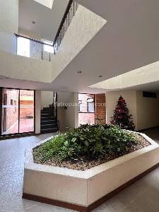 Apartamento de 3 alcobas en venta en La Carolina, Bogotá, 183 m² · foto 16 de 17