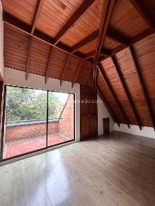 Apartamento de 3 alcobas en venta en La Carolina, Bogotá, 183 m² · foto 12 de 17