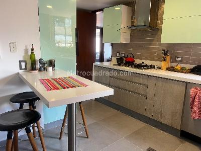 Apartamento de 2 alcobas en venta en Los Rosales, Bogotá, 155 m² · foto 7 de 18