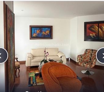 Apartamento de 3 alcobas en venta en Chico Navarra, Bogotá, 235 m² · foto 6 de 12