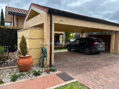 Casa de 3 alcobas en venta en Chunugua, Cajicá, 370 m² · foto 3 de 20
