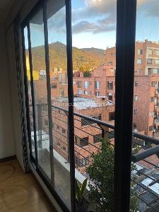 Apartamento de 3 alcobas en venta en Santa Paula, Bogotá, 130 m² · foto 4 de 8