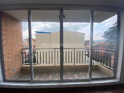 Apartamento de 3 alcobas en venta en Conjunto Valle De Luna, Chía, 94 m² · foto 4 de 14