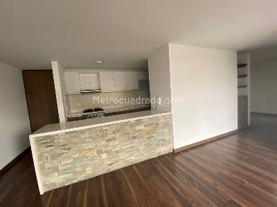 Apartamento de 3 alcobas en venta en Conjunto Valle De Luna, Chía, 94 m² · foto 2 de 14