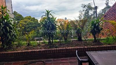 Apartamento de 3 alcobas en venta en El Refugio, Bogotá, 303 m² · foto 16 de 17