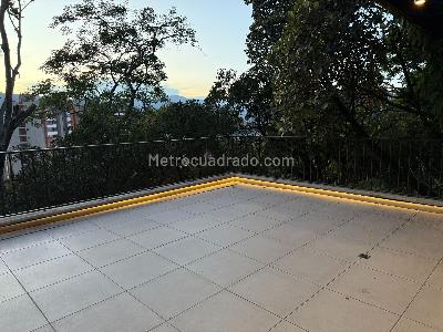 Apartamento de 2 alcobas en venta en Loma Del Esmeraldal, Envigado, 128 m² · foto 2 de 7