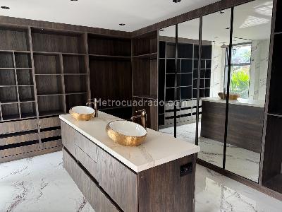 Apartamento en venta en Loma Del Esmeraldal, Envigado · foto 3 de 10