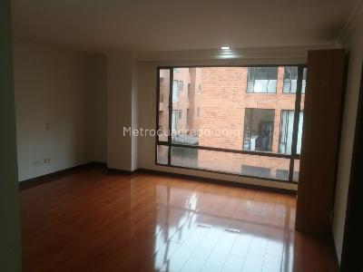 Apartamento de 3 alcobas en venta en Chico Norte Ii, Bogotá, 182 m² · foto 3 de 20