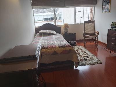 Casa de 5 alcobas en venta en Niza Antigua, Bogotá, 338 m² · foto 16 de 20