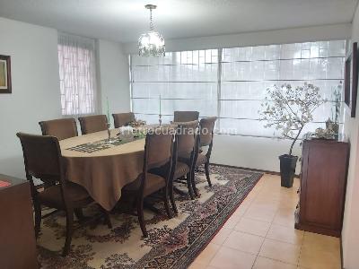 Casa de 5 alcobas en venta en Niza Antigua, Bogotá, 338 m² · foto 4 de 20