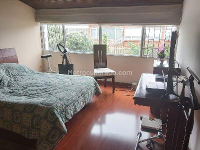Casa de 5 alcobas en venta en Niza Antigua, Bogotá, 338 m² · foto 12 de 20