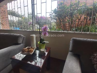 Casa de 5 alcobas en venta en Niza Antigua, Bogotá, 338 m² · foto 7 de 20