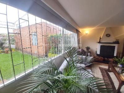 Casa de 5 alcobas en venta en Niza Antigua, Bogotá, 338 m² · foto 2 de 20