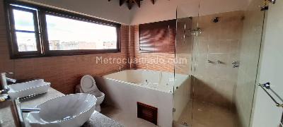 Casa de 4 alcobas en venta en Chía, 400 m² · foto 17 de 18