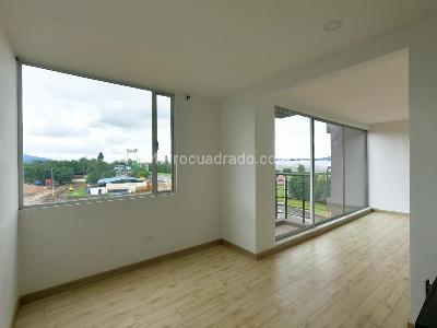 Apartamento de 3 alcobas en venta en Cajicá, 72 m² · foto 12 de 18