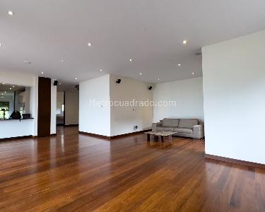Casa de 4 alcobas en venta en Arboreto, La Calera, 450 m² · foto 3 de 19