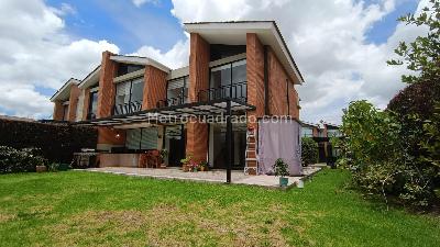 Casa de 4 alcobas en venta en Cajicá, 206 m² · foto 2 de 19