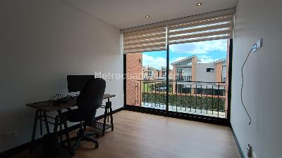 Casa de 4 alcobas en venta en Cajicá, 206 m² · foto 12 de 19