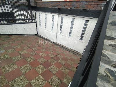 Casa de 4 alcobas en venta en Normandia, Bogotá, 200 m² · foto 4 de 20