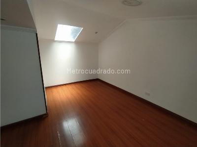 Casa de 4 alcobas en venta en Normandia, Bogotá, 200 m² · foto 8 de 20
