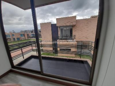 Casa de 3 alcobas en venta en Cajica, Cajicá, 153 m² · foto 3 de 17