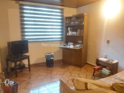 Casa de 4 alcobas en venta en Alamos Plazuelas Del Virrey, Bogotá, 139 m² · foto 8 de 20