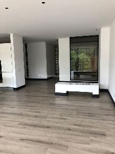 Apartamento de 3 alcobas en venta en El Virrey, Bogotá, 206 m² · foto 3 de 10