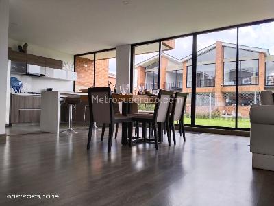 Casa en venta en Chuntame, Cajicá · foto 3 de 20