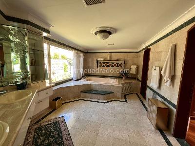 Casa de 4 alcobas en venta en Cerros De Suba, Bogotá, 974 m² · foto 7 de 20