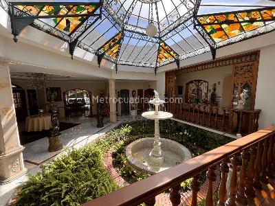 Casa de 4 alcobas en venta en Cerros De Suba, Bogotá, 974 m² · foto 9 de 20