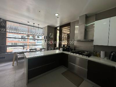 Apartamento de 3 alcobas en venta en La Cabrera Alta, Bogotá, 265 m² · foto 15 de 18