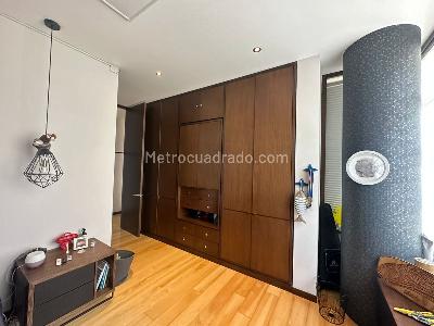 Apartamento de 3 alcobas en venta en La Cabrera Alta, Bogotá, 265 m² · foto 12 de 18