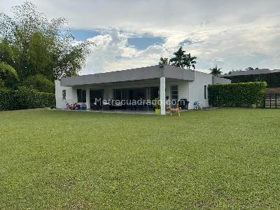 Casa de 4 alcobas en venta en San Jose De Las Villas, Pereira, 283 m² · foto 19 de 19