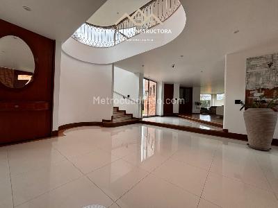 Casa de 5 alcobas en venta en Guaymaral, Chía, 500 m² · foto 2 de 20