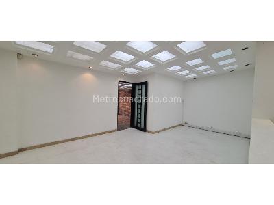 Casa de 5 alcobas en venta en El Nogal, Bogotá, 400 m² · foto 10 de 20