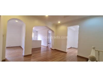 Casa de 5 alcobas en venta en El Nogal, Bogotá, 400 m² · foto 12 de 20