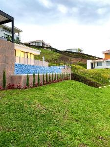 Casa de 5 alcobas en venta en Pereira, Pereira, 420 m² · foto 2 de 17