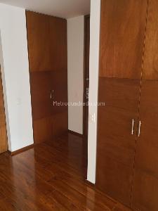 Apartaestudio en venta en San Patricio, Bogotá, 40 m² · foto 4 de 10