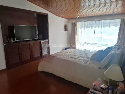 Casa de 4 alcobas en venta en Colina Camprestre, Bogotá, 220 m² · foto 9 de 20