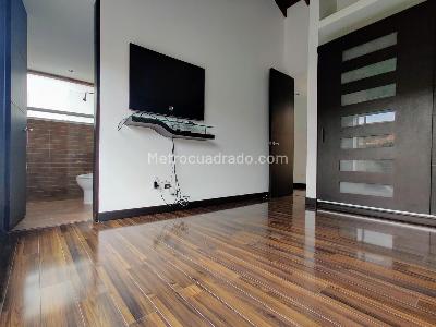 Casa de 4 alcobas en venta en Chía, Chía, 380 m² · foto 4 de 9