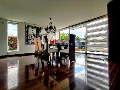 Casa de 4 alcobas en venta en Chía, Chía, 380 m² · foto 2 de 9