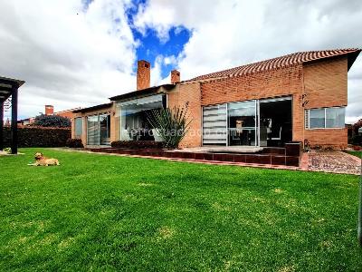 Casa de 4 alcobas en venta en Chía, Chía, 380 m² · foto 9 de 9