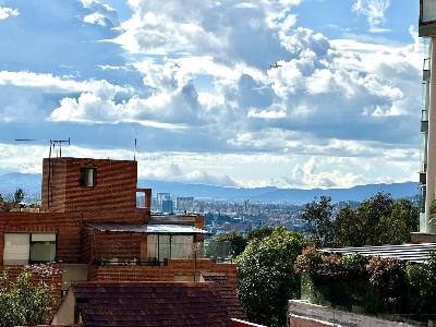 Apartamento de 3 alcobas en venta en Los Rosales, Bogotá, 412 m² · foto 10 de 10