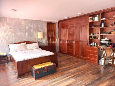 Apartamento de 3 alcobas en venta en Los Rosales, Bogotá, 412 m² · foto 8 de 10